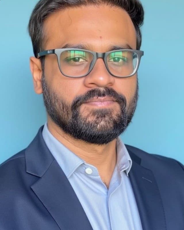 Adv. Alakshendra Tyagi