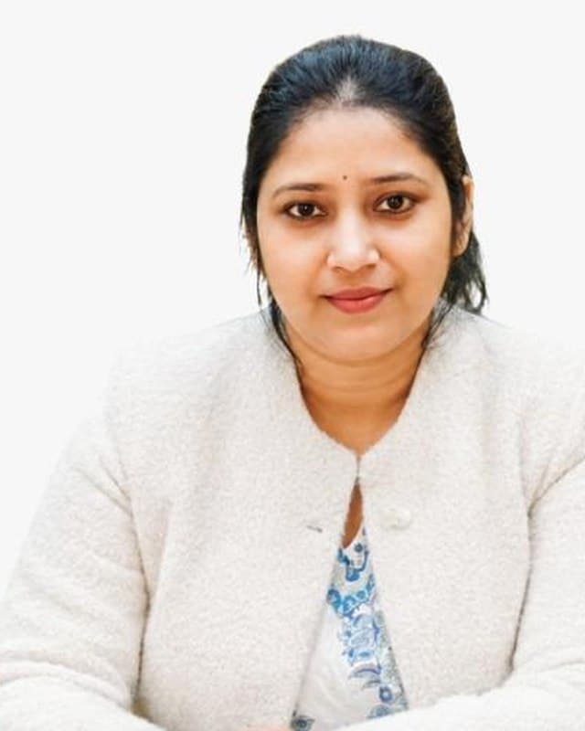 CS Reena Roy